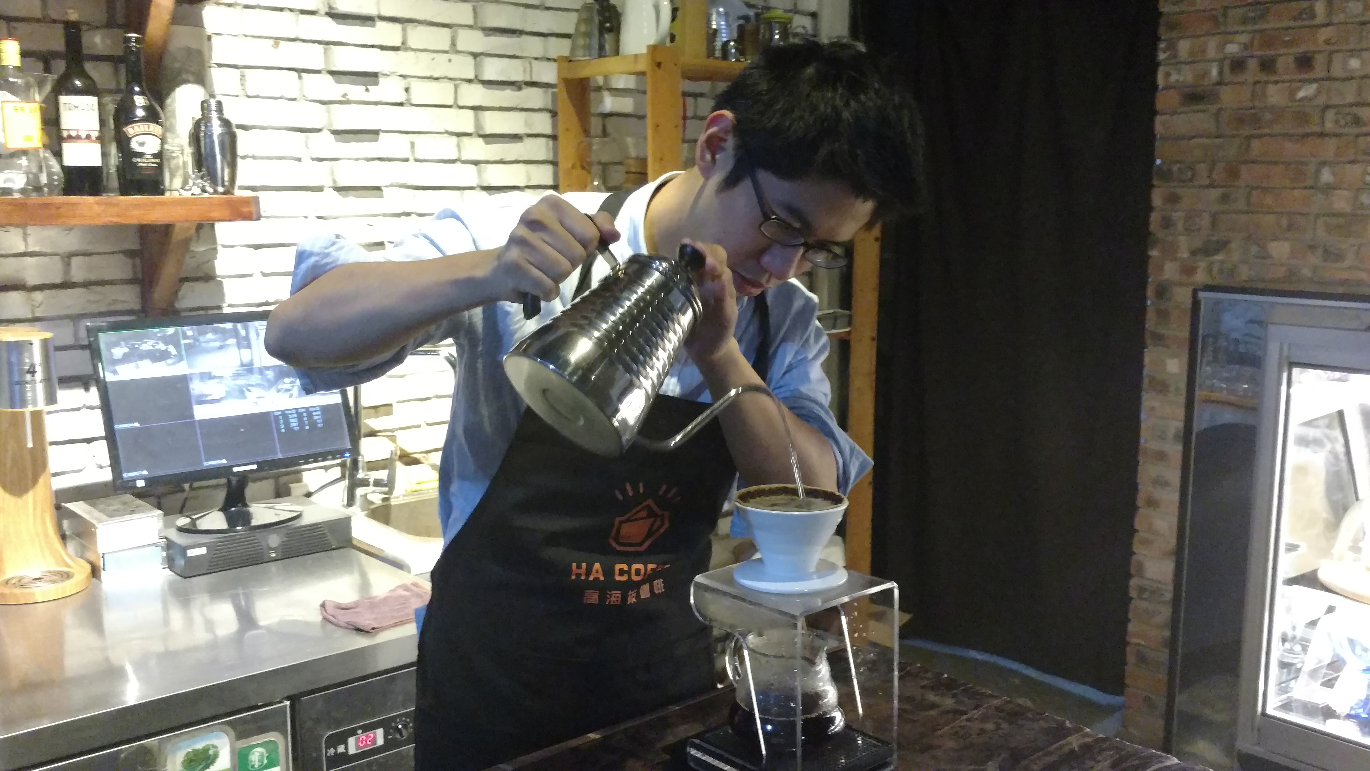 他把咖啡厅开进42家办公室 现磨8国新鲜咖啡豆缠绵员工味蕾 月营18万