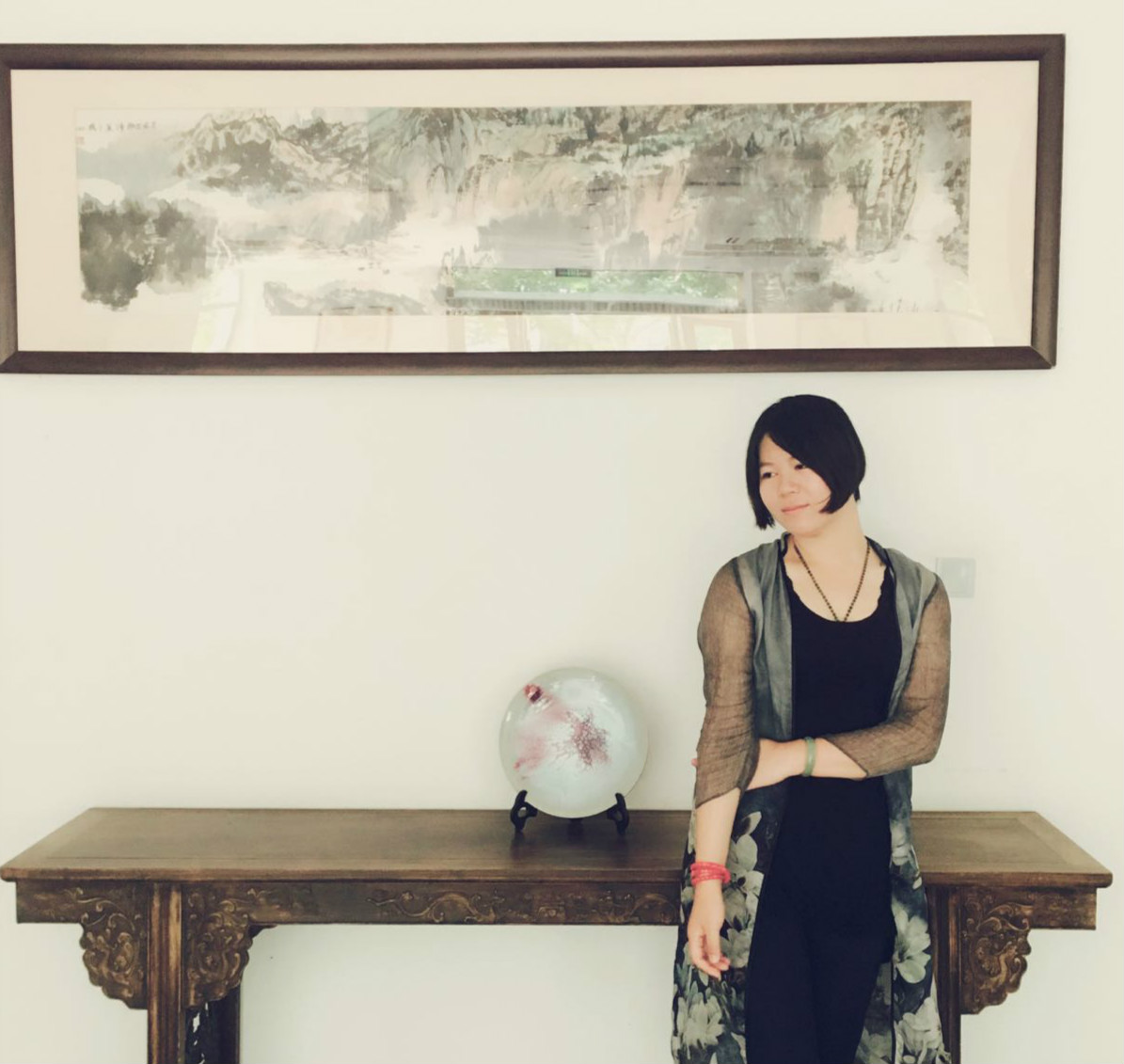 文| 铅笔道 记者 付文学 导语 在苗馨月的书架上