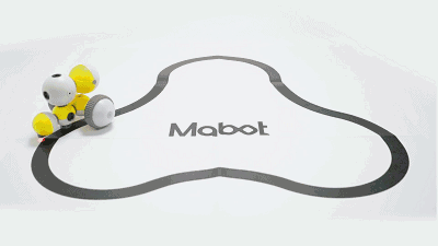 Mabot机器人可以拼接后完成不同任务。