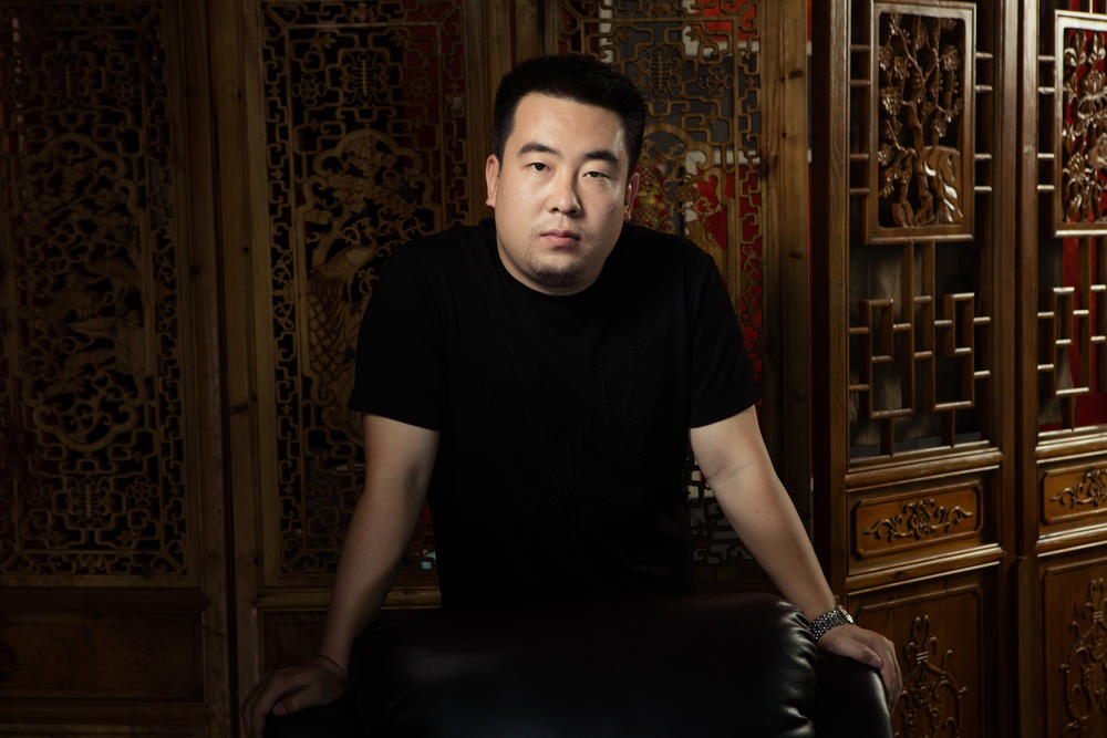 钱晓宇为中影年年总经理,主要负责公司运营事务