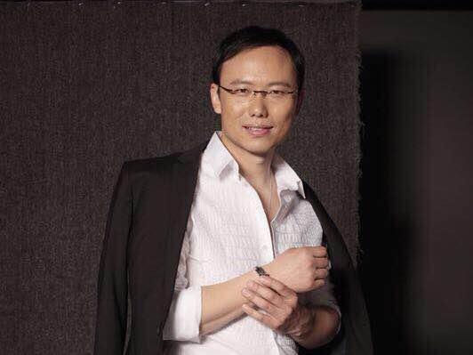 “美秀”创始人侯开《何以笙箫默》《步步惊心》《致我们终将逝去的青春》和正在热播的《凤囚凰》,这些影视的原著IP都是其一手策划