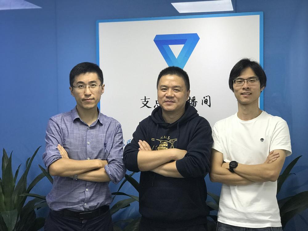 大年初四的那天,他们集合在牡丹园藏书阁启动了支点项目。