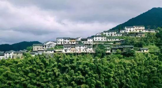 北纬开营正在同融创的莫干溪谷洽谈建设营地。