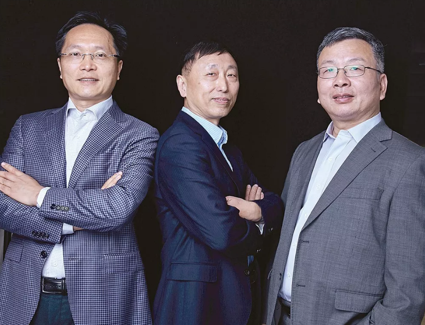 “复诺健”联合创始人兼CEO黄鸿伟,联合创始人兼首席科学家贾为国博士、国内拥有完整溶瘤病毒临床转化经验的赵荣华博士
