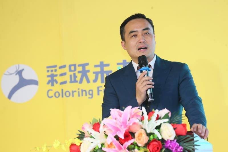 李佳认为,少儿美术行业尚处于就认知定规则,就技法学美术的瓶颈期。